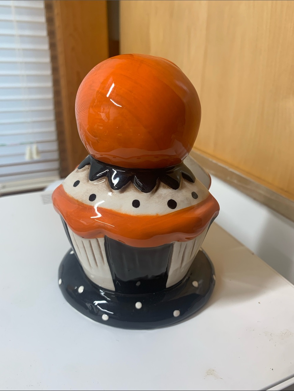 Johanna Parker Halloween napkin holder - Picture 3 of 5